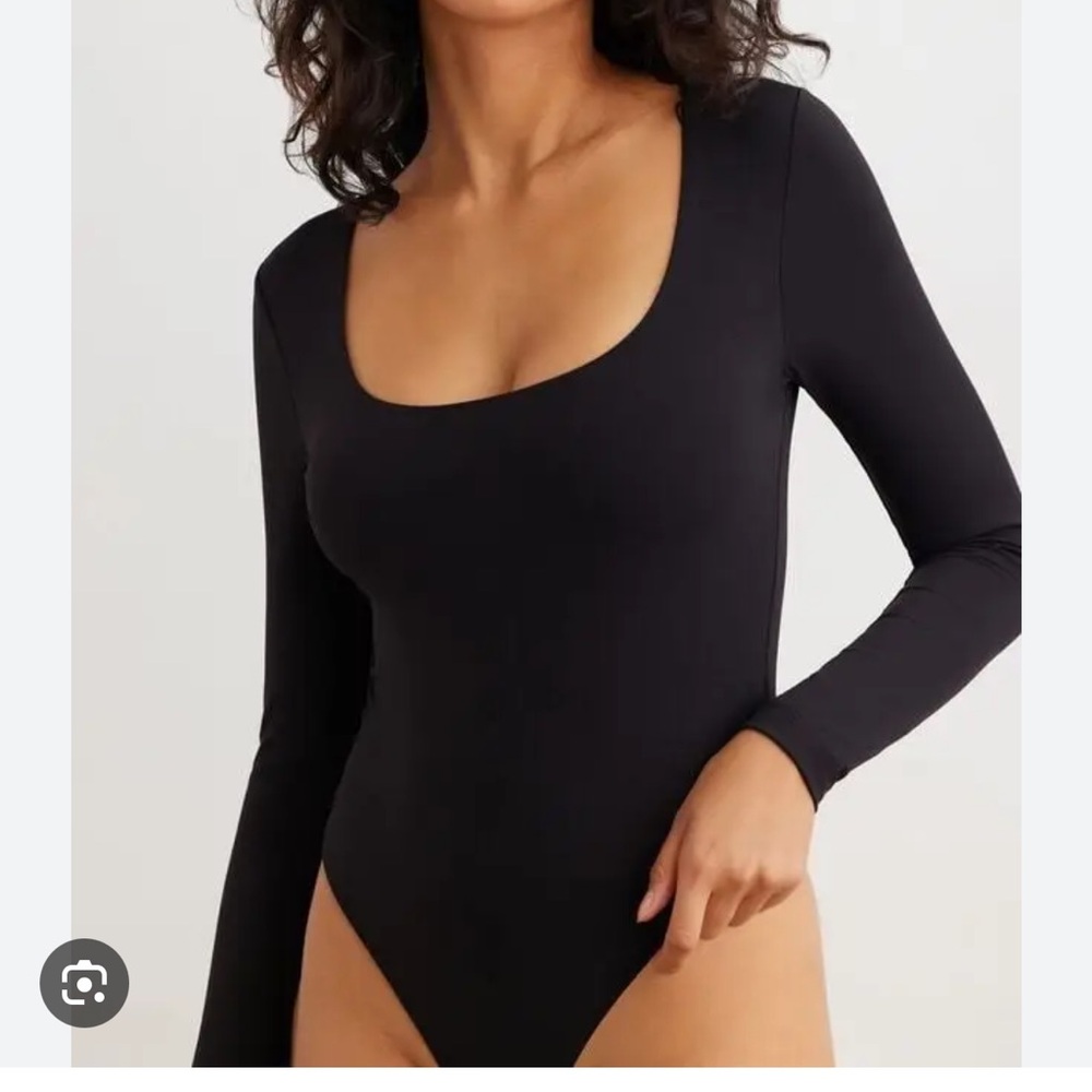 Black Long-Sleeve Scoop Neck Bodysuit
